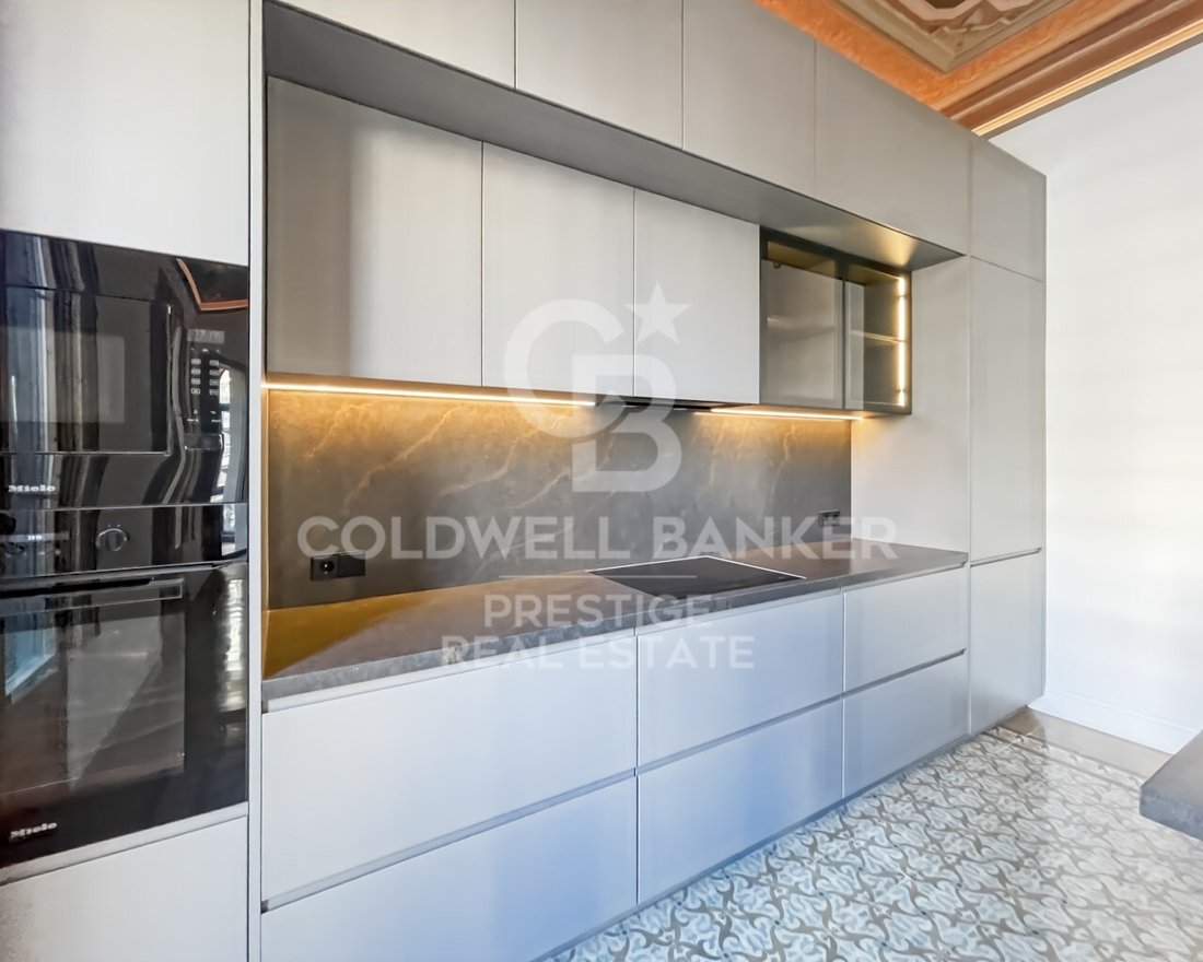 Appartamento a Eixample, Barcellona, Spagna 3 - 16973473