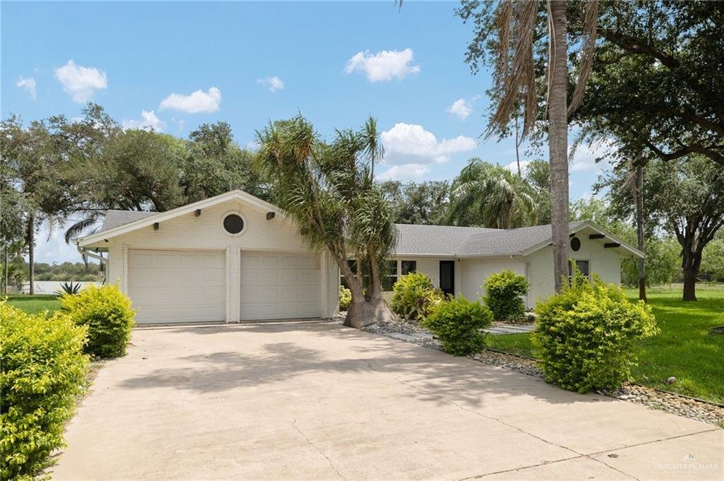 House in Weslaco, Texas, United States 1 - 18008071