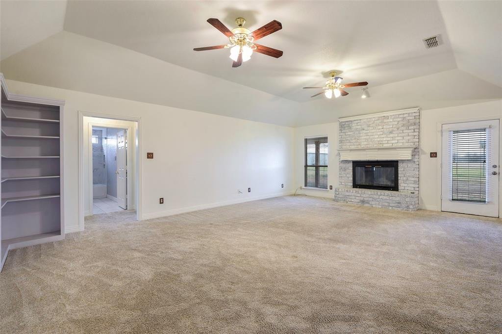 House in Krum, Texas, United States 5 - 18005444