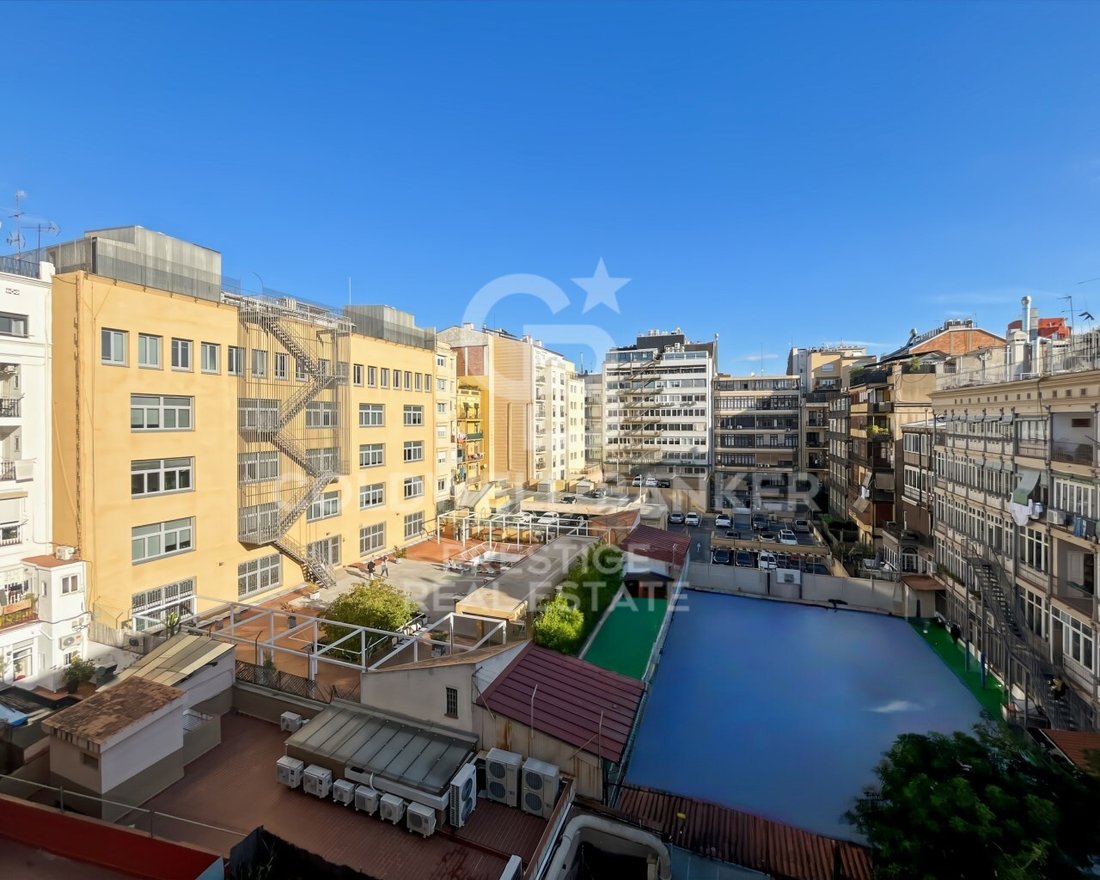 Apartamento en Distrito del Ensanche, Barcelona, España 5 - 18011147