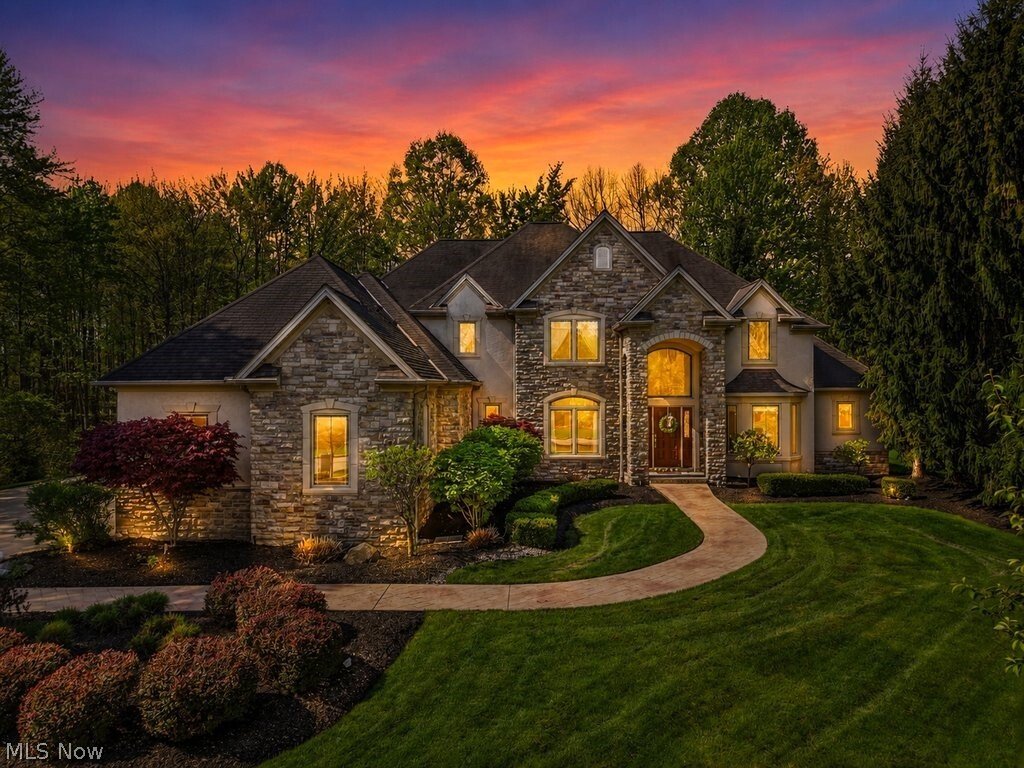 House in Solon, Ohio, United States 2 - 17845329