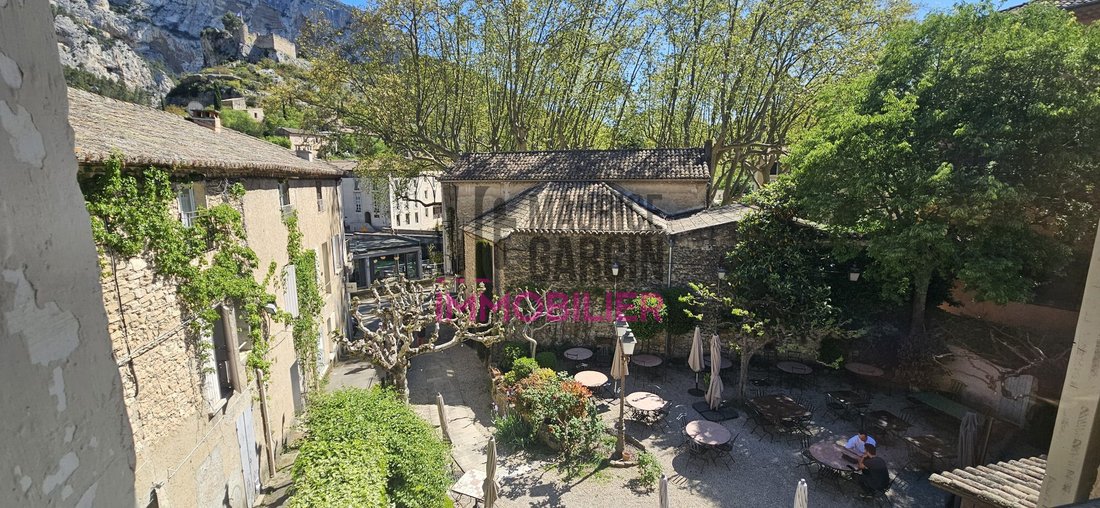 Country House in Fontaine-de-Vaucluse, Provence-Alpes-Côte d'Azur, France 2 - 18012271