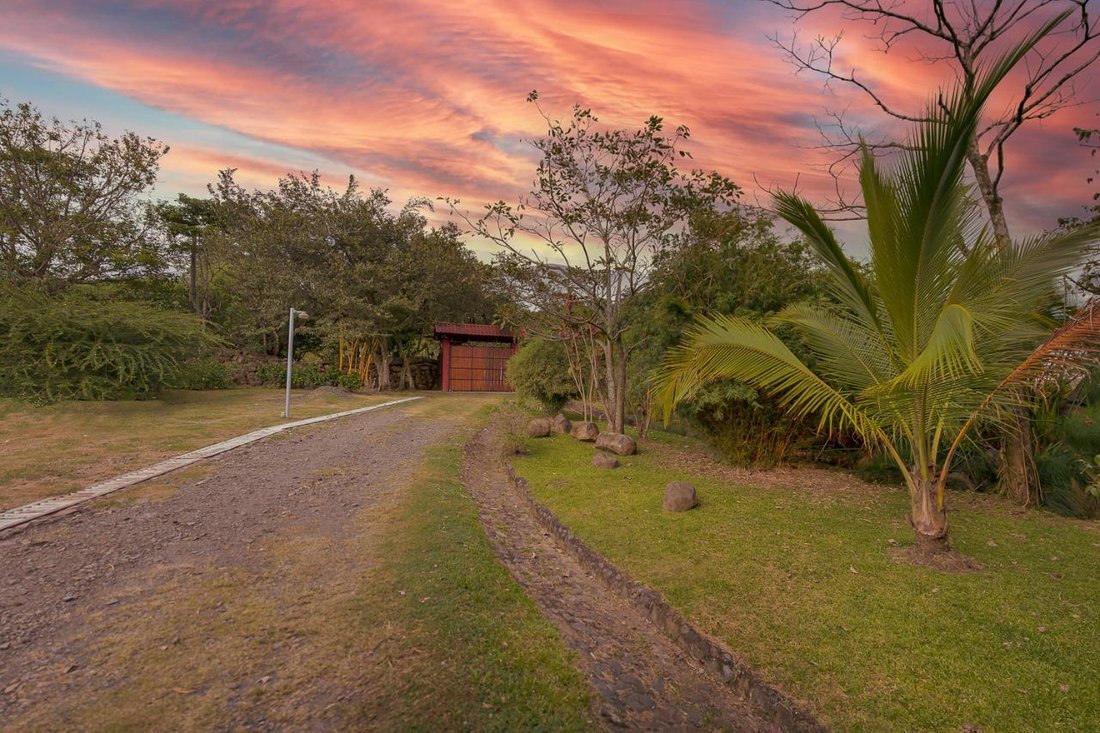 House in Turrúcares District, Alajuela Province, Costa Rica 2 - 18004966