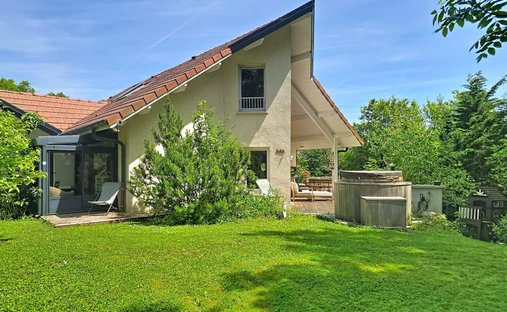 House in Échenevex, Auvergne-Rhône-Alpes, France 1