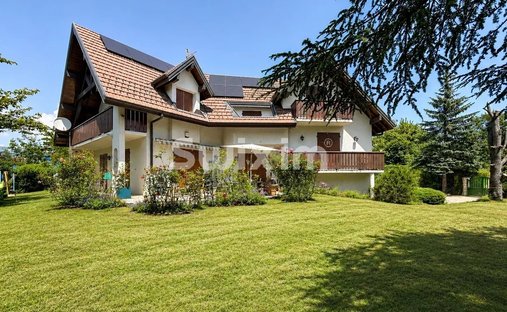 Haus in Ornex, Auvergne-Rhone-Alpen, Frankreich 1