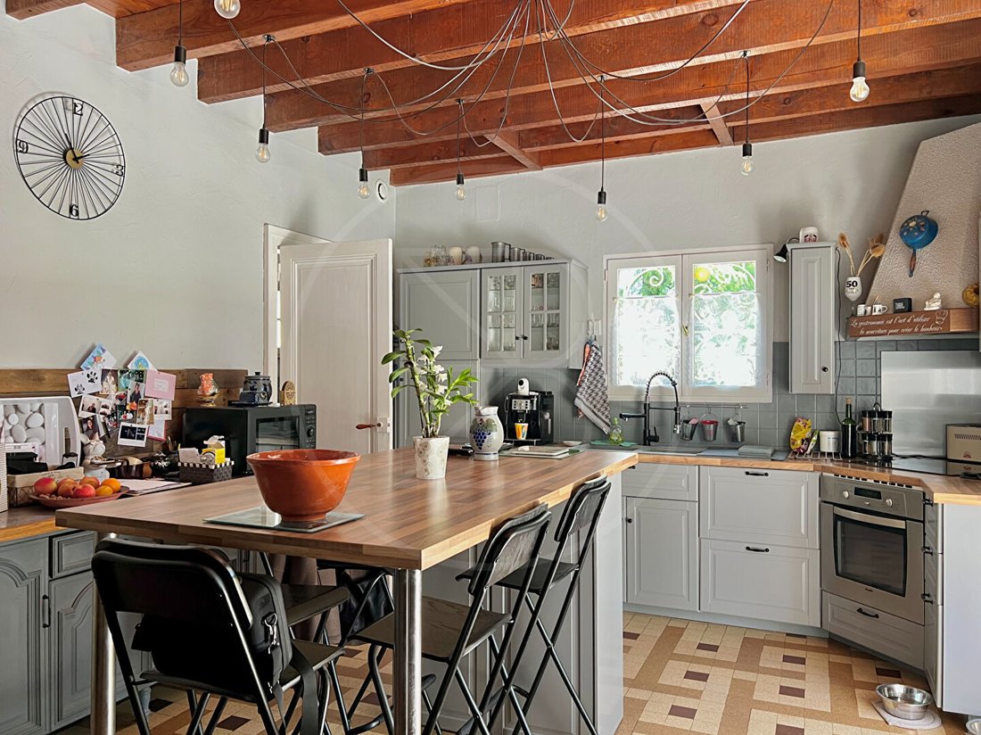 Villa in Saint-Émilion, Nouvelle-Aquitaine, France 5 - 18009297