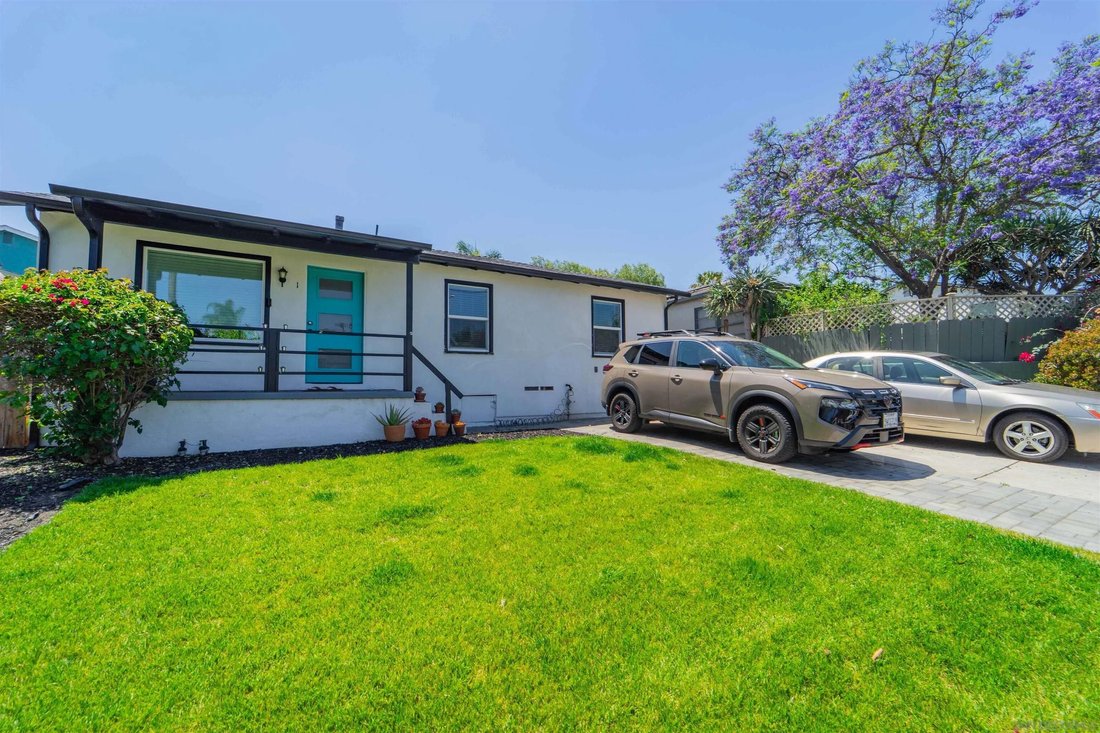 San Diego, California, United States 2 - 18005298