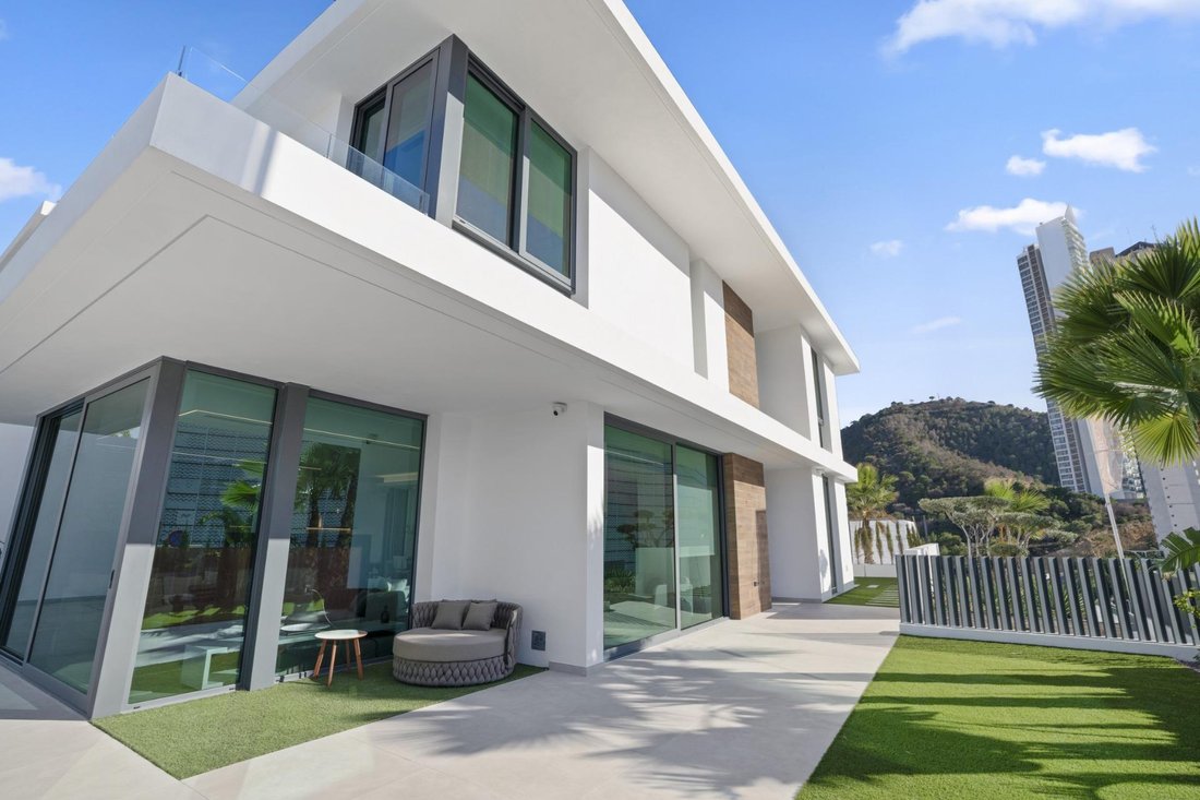 Villa in Benidorm, Valencian Community, Spain 3 - 18010745