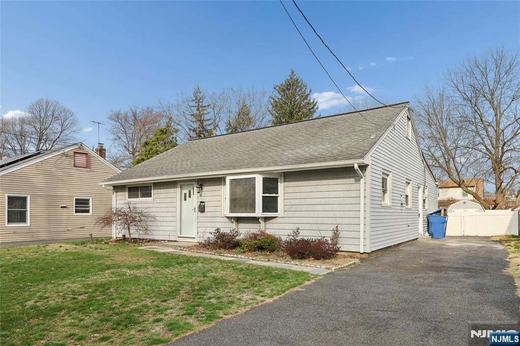 Farm Ranch in Rutherford, New Jersey, United States 2 - 18005469