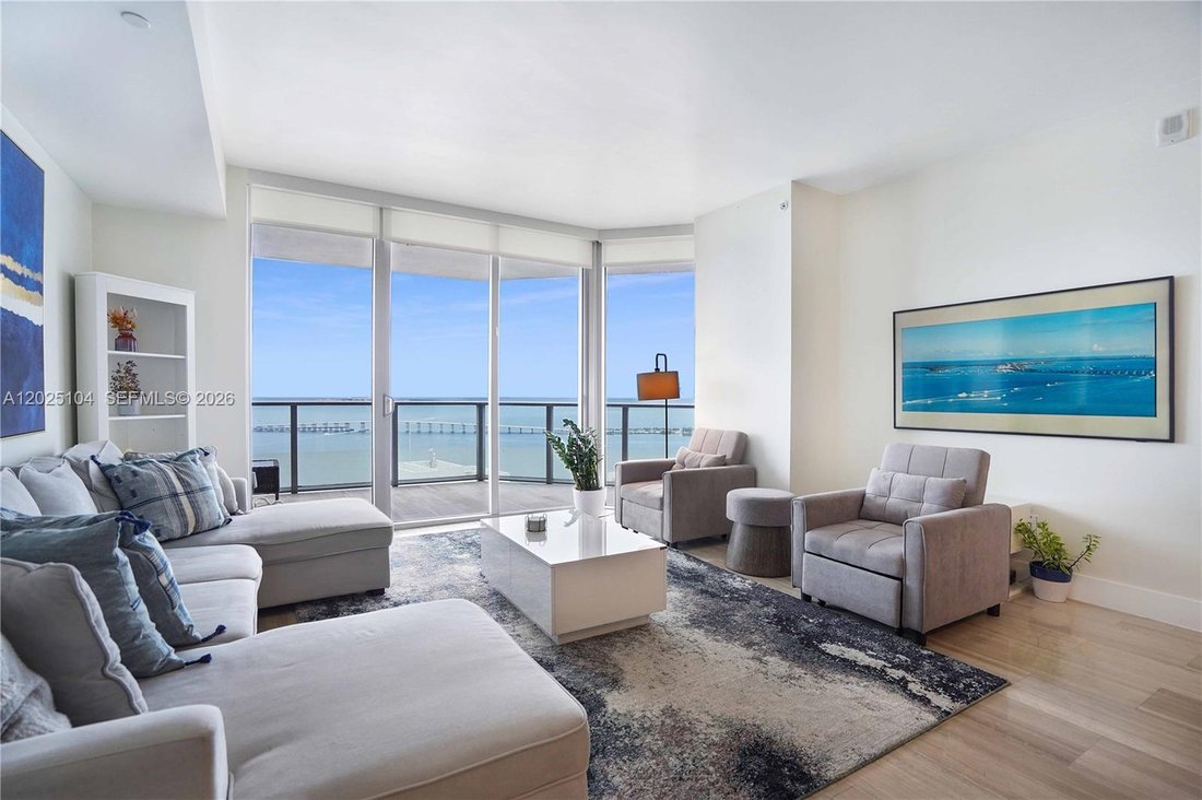 Condo in Miami, Florida, United States 3 - 18007999
