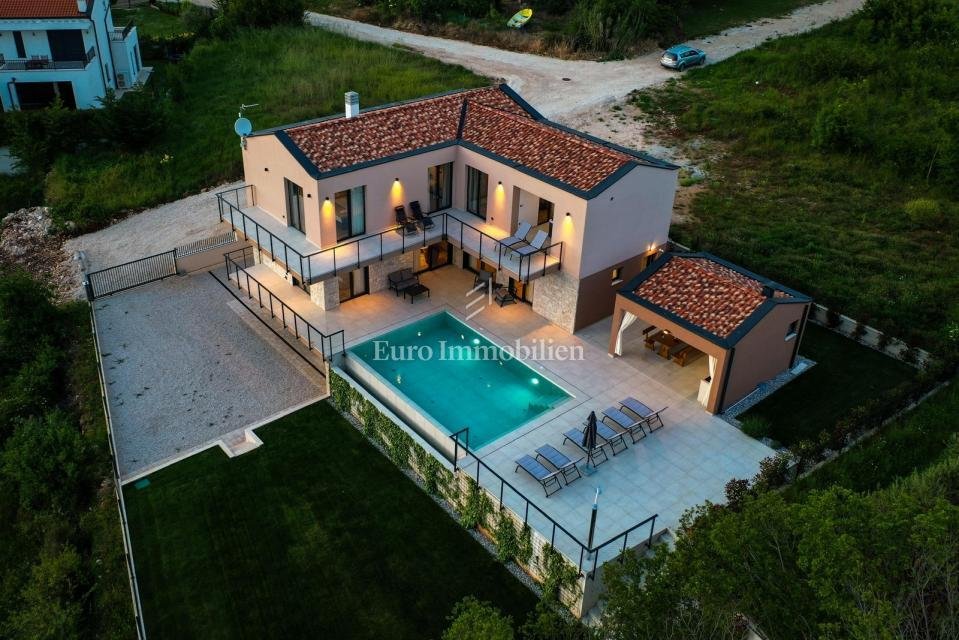 House in Višnjan, Istria County, Croatia 1 - 14460464