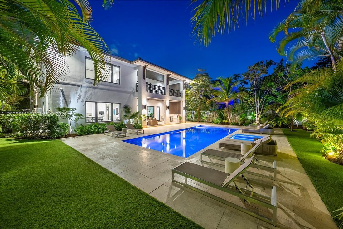 House in Miami, Florida, United States 2 - 18008011