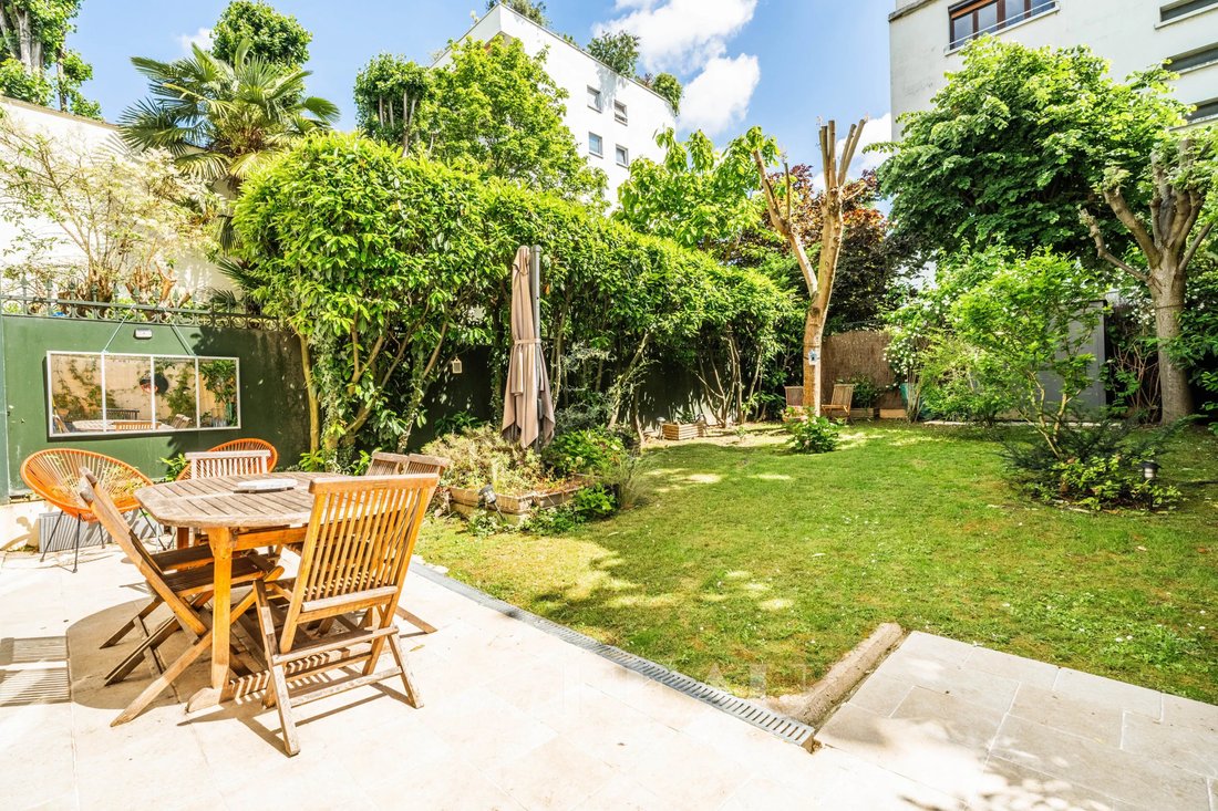 Apartment in Auteuil Sud, Paris 16e Arrondissement, Paris 1 - 18005037