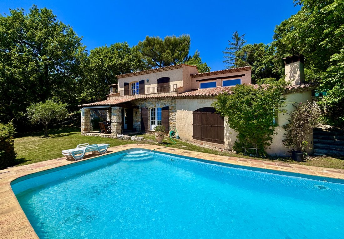House in Châteauneuf-Grasse, Provence-Alpes-Côte d'Azur, France 1 - 18009332