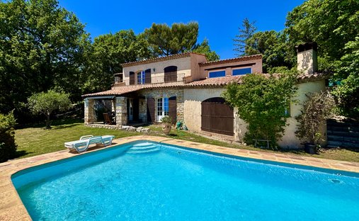 House in Châteauneuf-Grasse, Provence-Alpes-Côte d'Azur, France 1