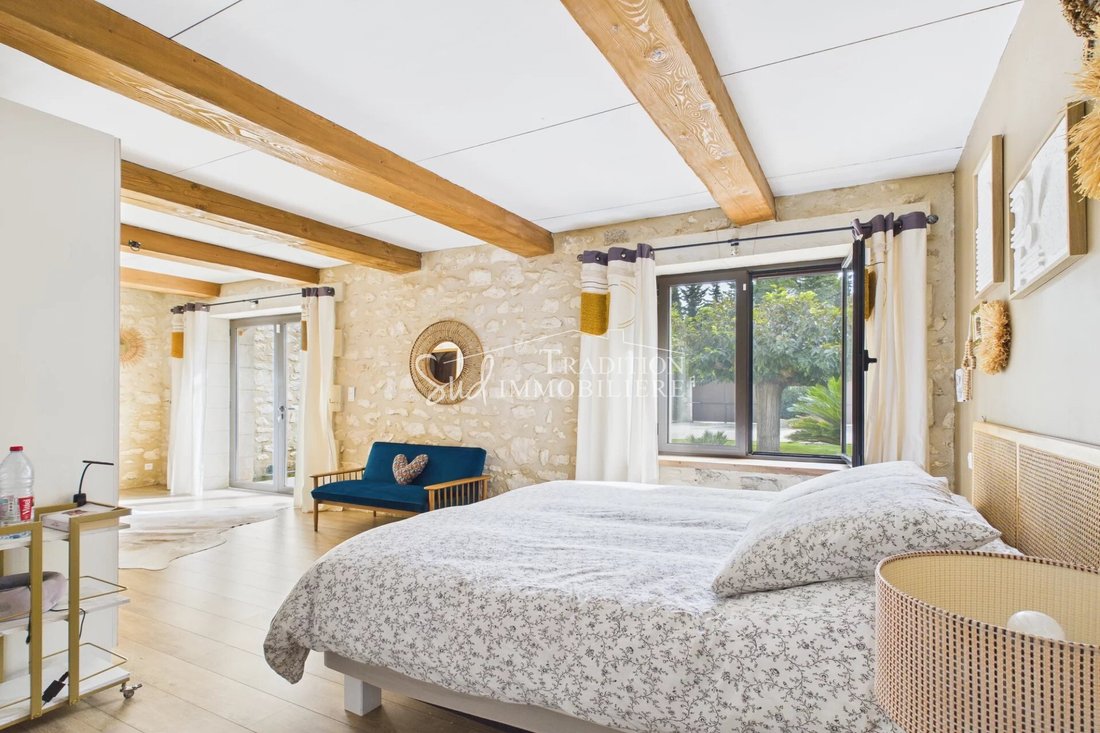 Villa in Mollégès, Provence-Alpes-Côte d'Azur, France 4 - 17842076
