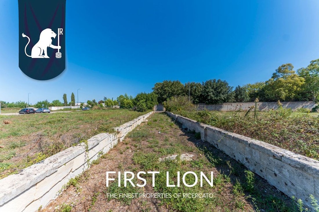 Land in Castromediano, Apulia, Italy 2 - 18012058