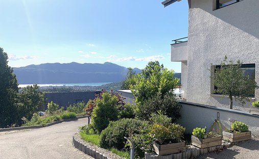 Apartment in Pugny-Chatenod, Auvergne-Rhône-Alpes, France 1