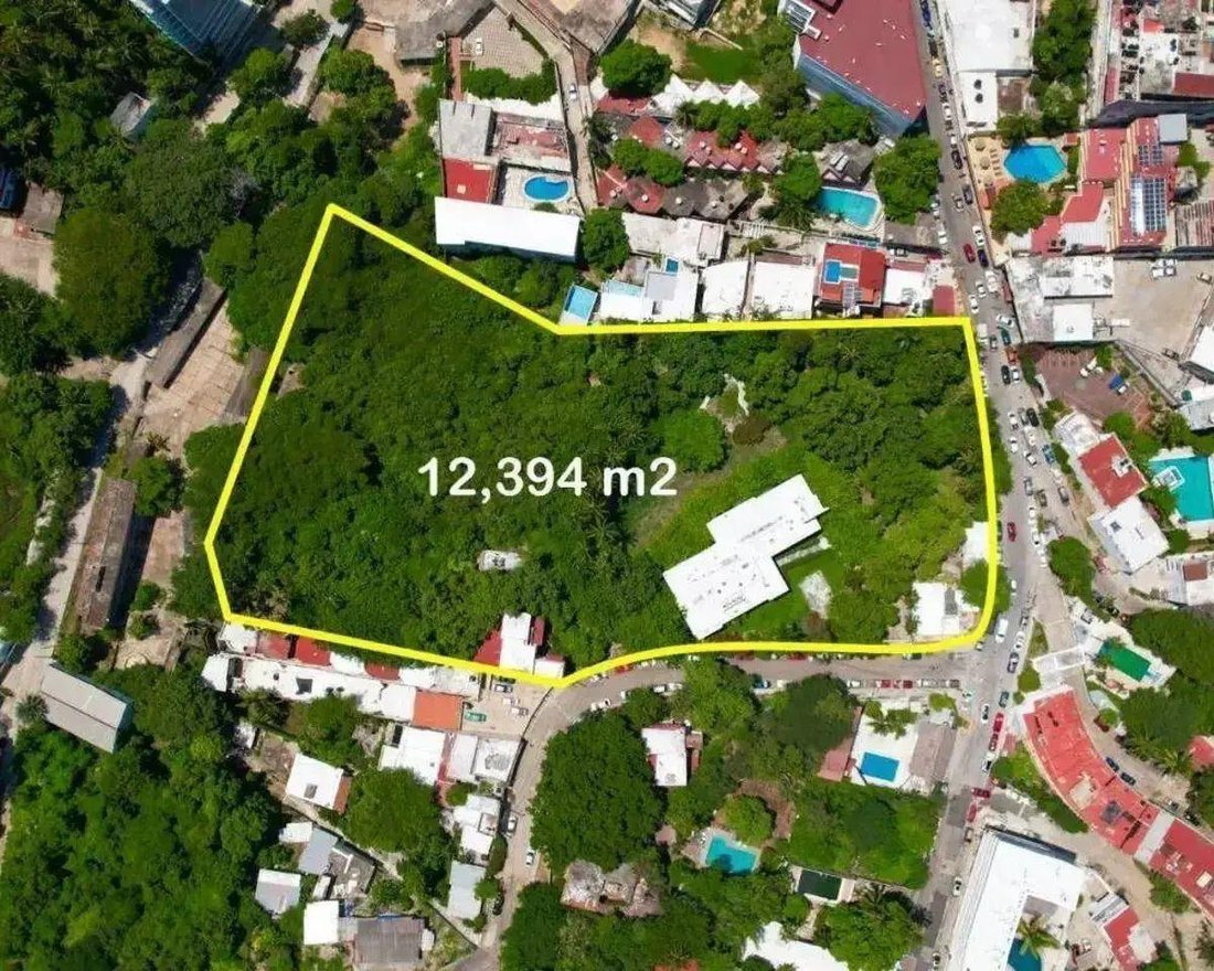 Land in Acapulco, Guerrero, Mexico 1 - 18007140