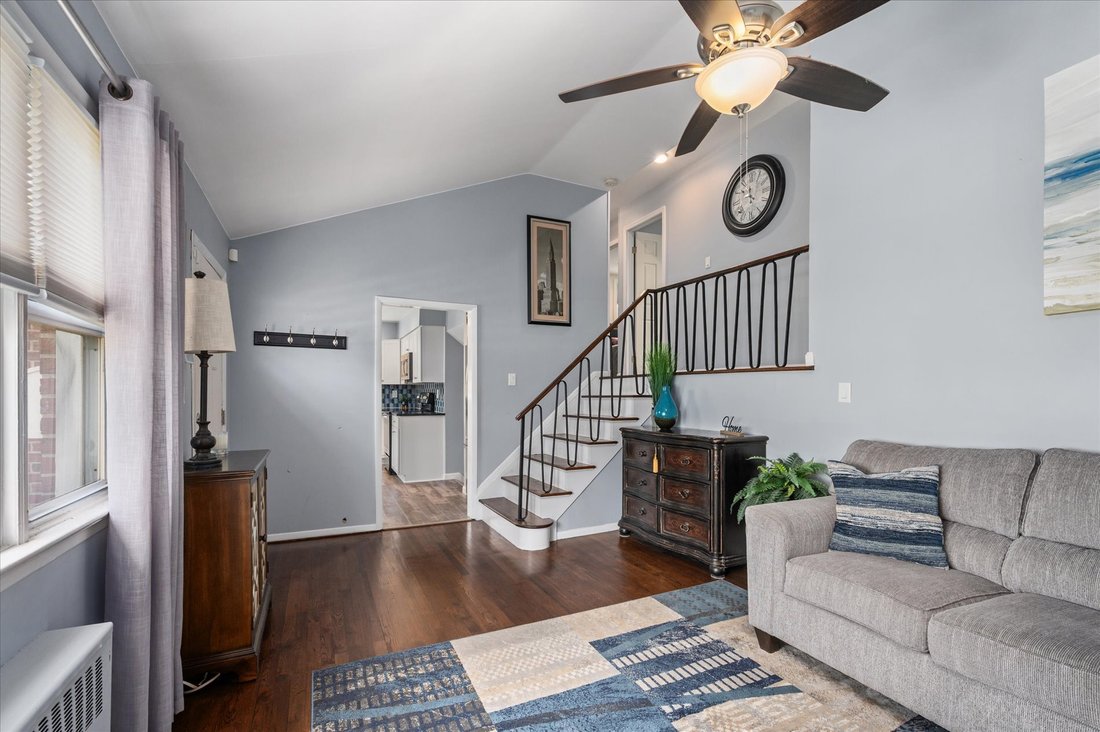 House in North Babylon, New York, United States 5 - 18007200