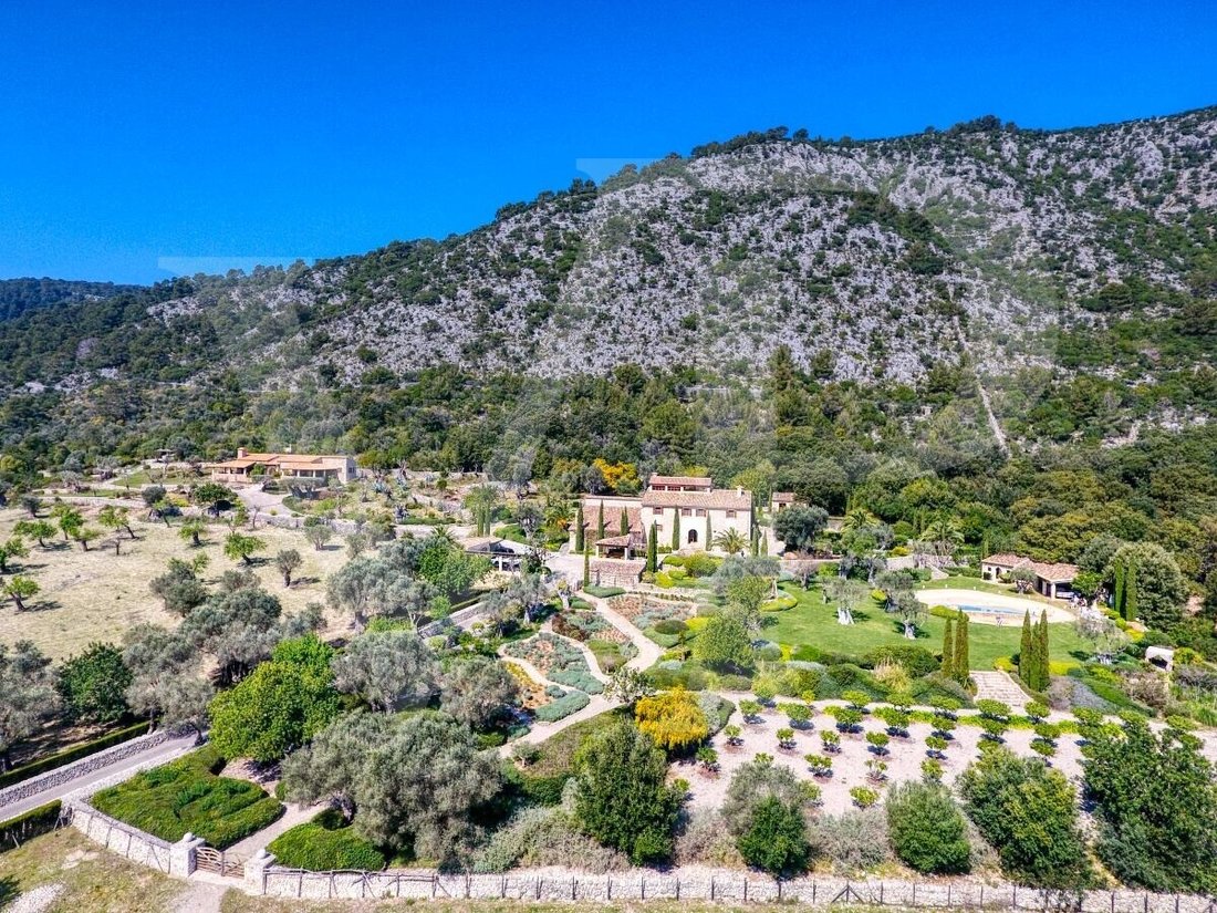 Finca in Pollenca, Balearic Islands, Spain 1 - 18010025