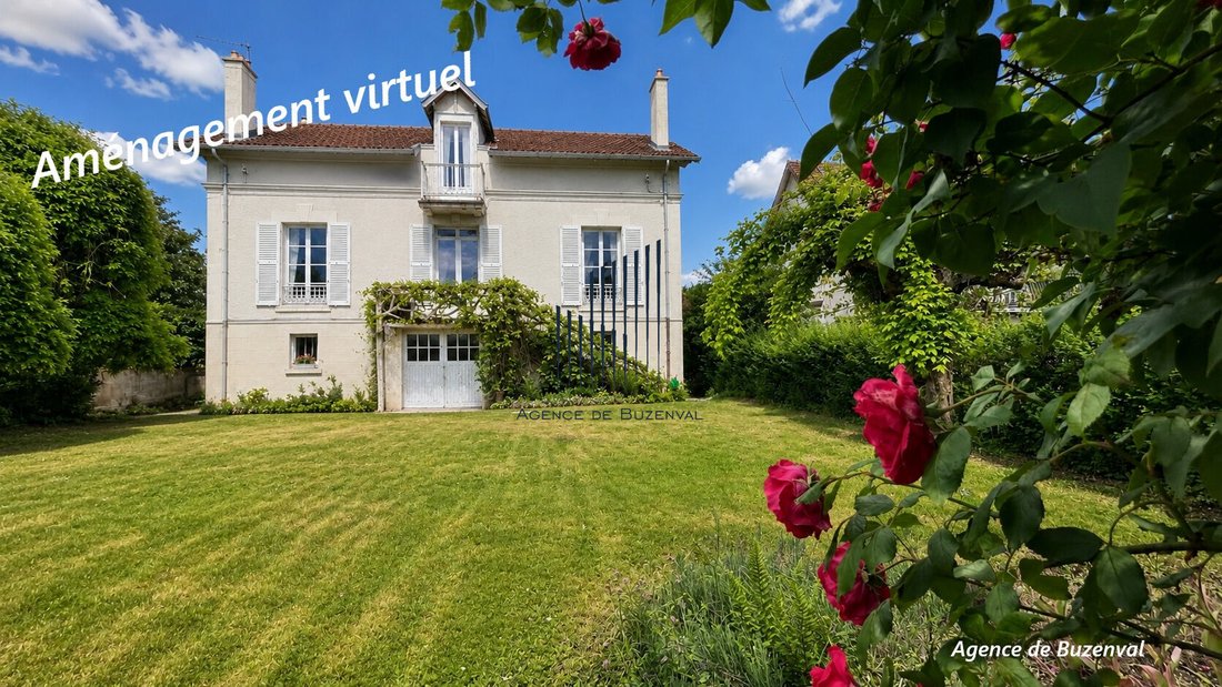 Villa in Buzenval, Rueil-Malmaison, France 2 - 18011415