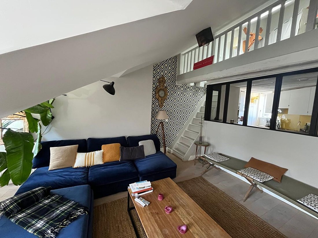 Apartment in Domaine National du Château, Versailles, France 4 - 18008718