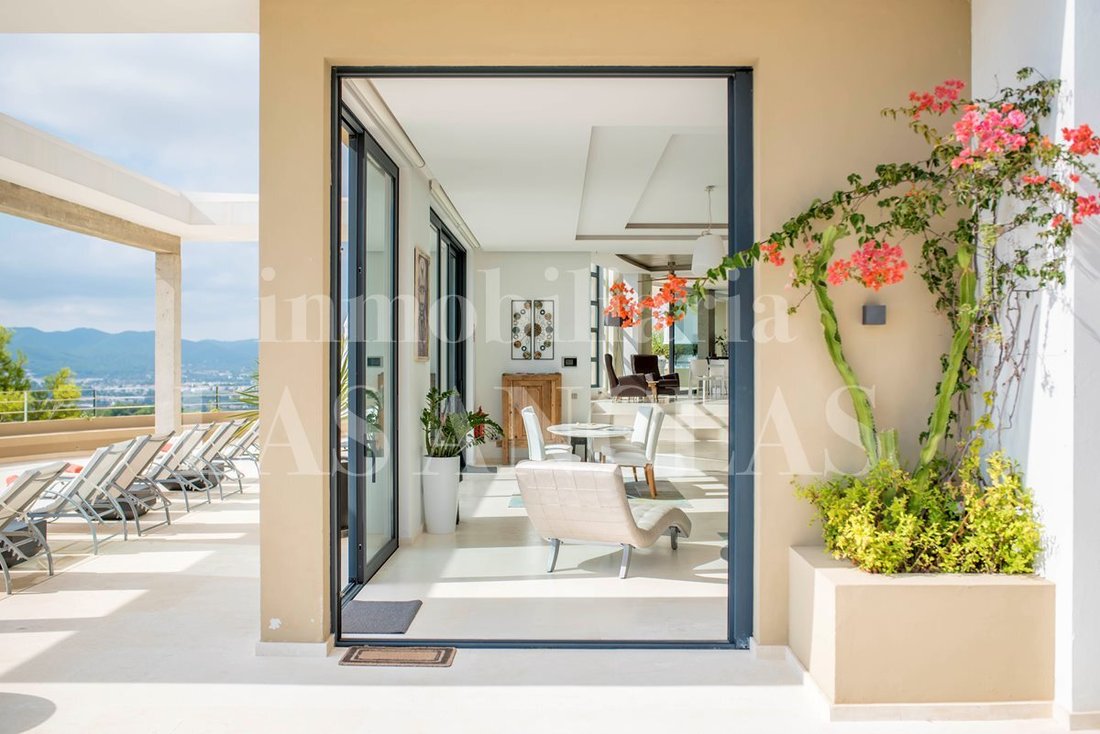 Villa in Ibiza Town, Balearic Islands, Spain 5 - 18010146