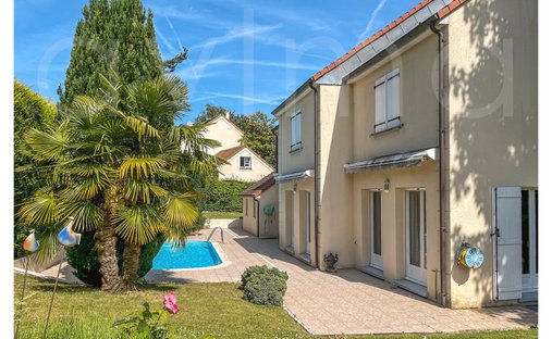 House in Mareil-Marly, Ile-de-France, France 1