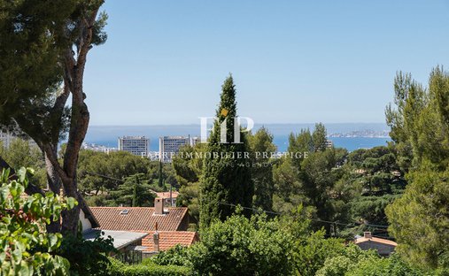 Villa in Le Redon, Marseille, Provence-Alpes-Côte d'Azur 1