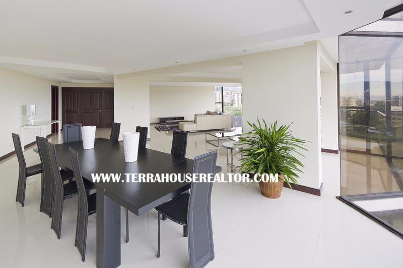 Apartment in Escazu, San José Province, Costa Rica 4 - 18004552