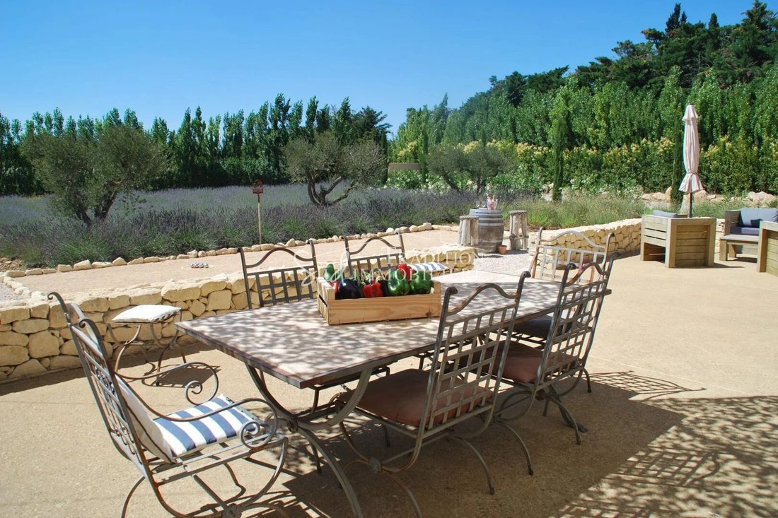 Villa in Maussane-les-Alpilles, Provence-Alpes-Côte d'Azur, France 3 - 17842107