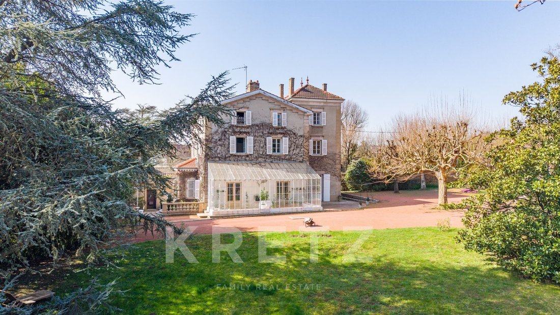 House in Saint-Cyr-au-Mont-d'Or, Auvergne-Rhône-Alpes, France 2 - 18010538