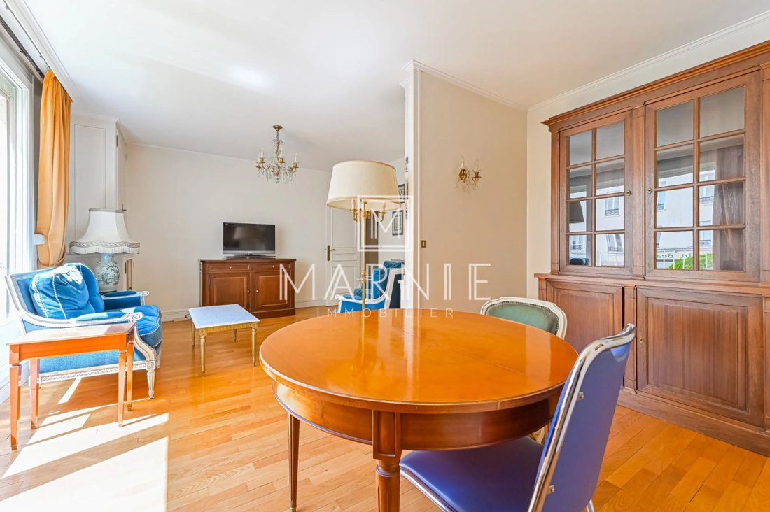Apartment in Saint Lambert, Paris 15e Arrondissement, Paris 3 - 18008687
