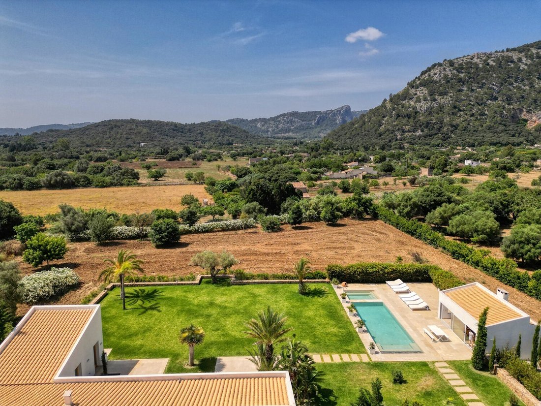 Finca in Pollenca, Balearic Islands, Spain 2 - 18010088