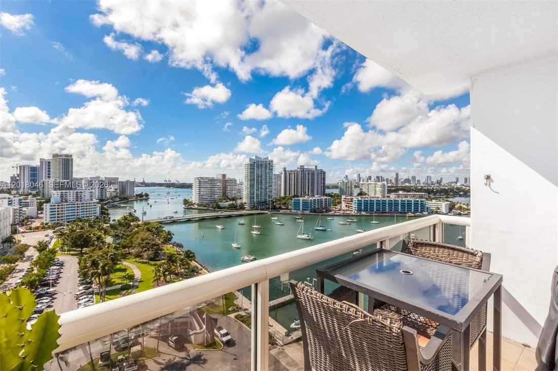 Condo in Miami Beach, Florida, United States 1 - 18008044