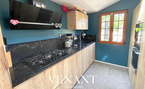 Estate in Carsac-Aillac, Nouvelle-Aquitaine, France 1