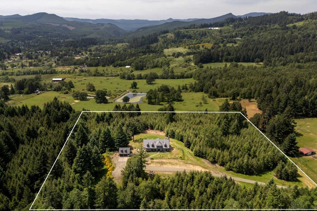 House in Dallas, Oregon, United States 5 - 18006833