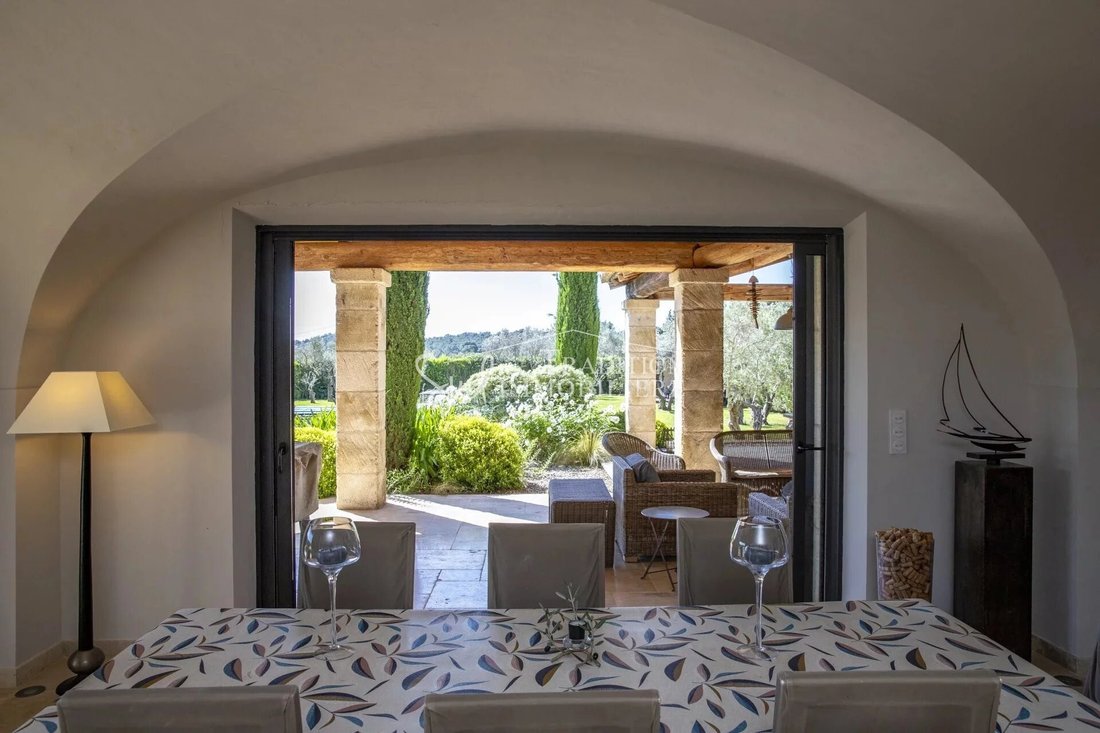 Villa in Paradou, Provence-Alpes-Côte d'Azur, France 3 - 17842080