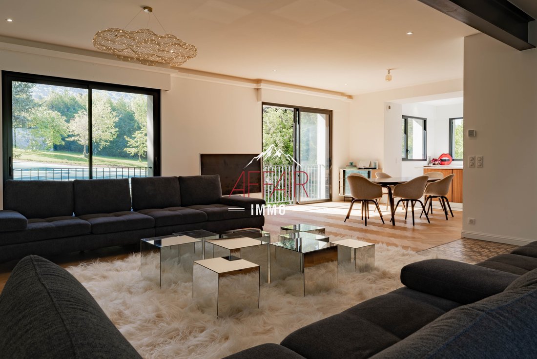 House in Collonges-sous-Salève, Auvergne-Rhône-Alpes, France 2 - 18009264
