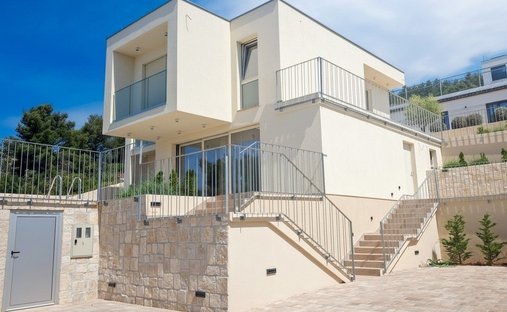 Villa in Šibenik, Gespanschaft Šibenik-Knin, Kroatien 1