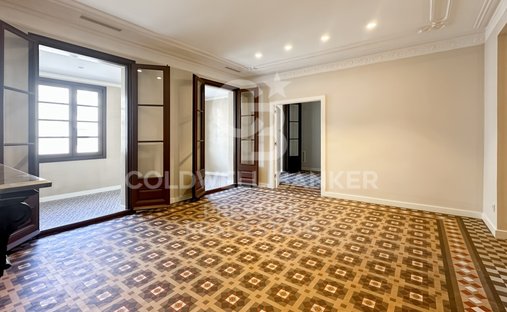 Apartamento en Eixample, Barcelona, España 1