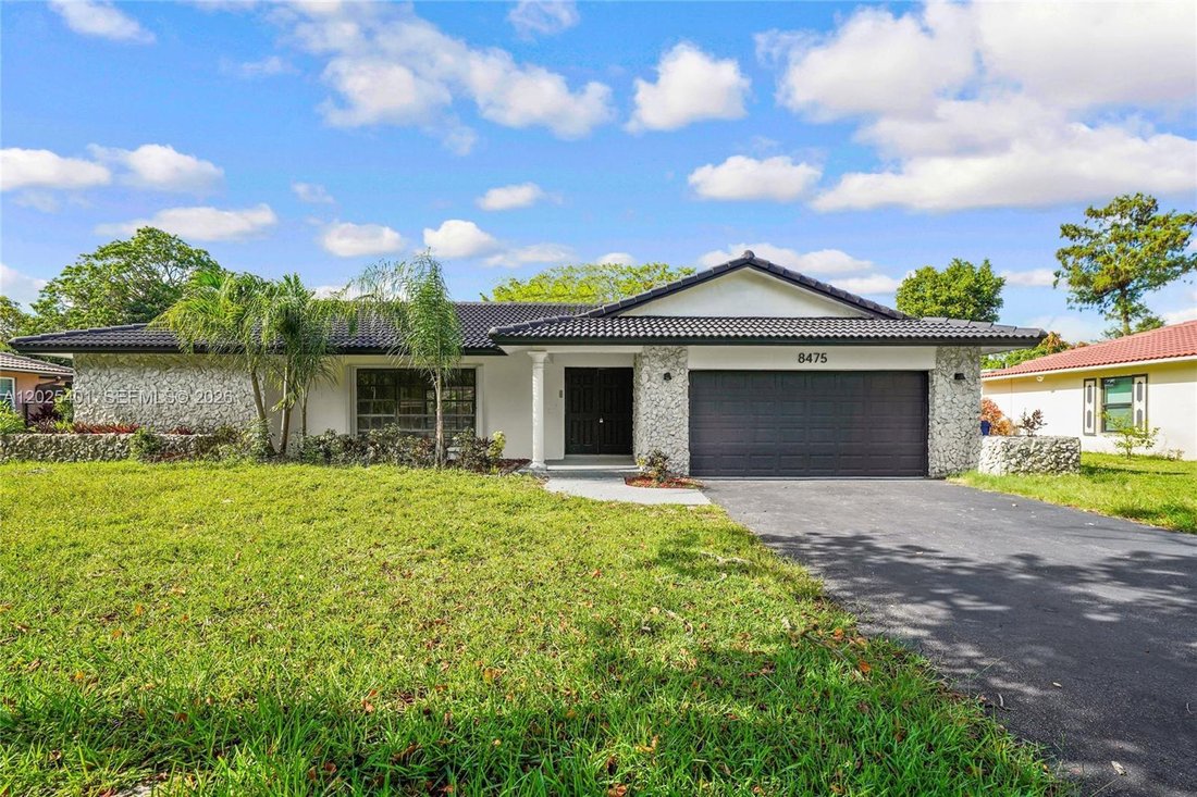 House in Coral Springs, Florida, United States 1 - 18008053