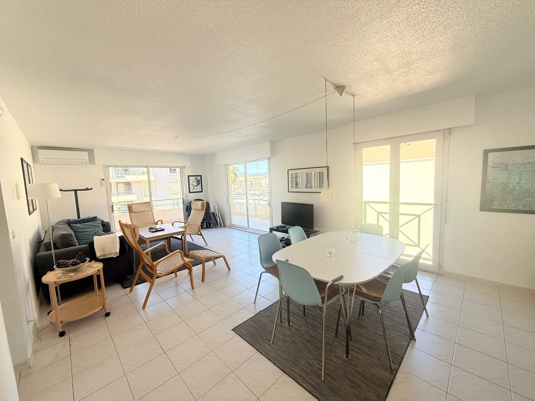 Apartment in Exterieurs, Frejus, France 3 - 18008505