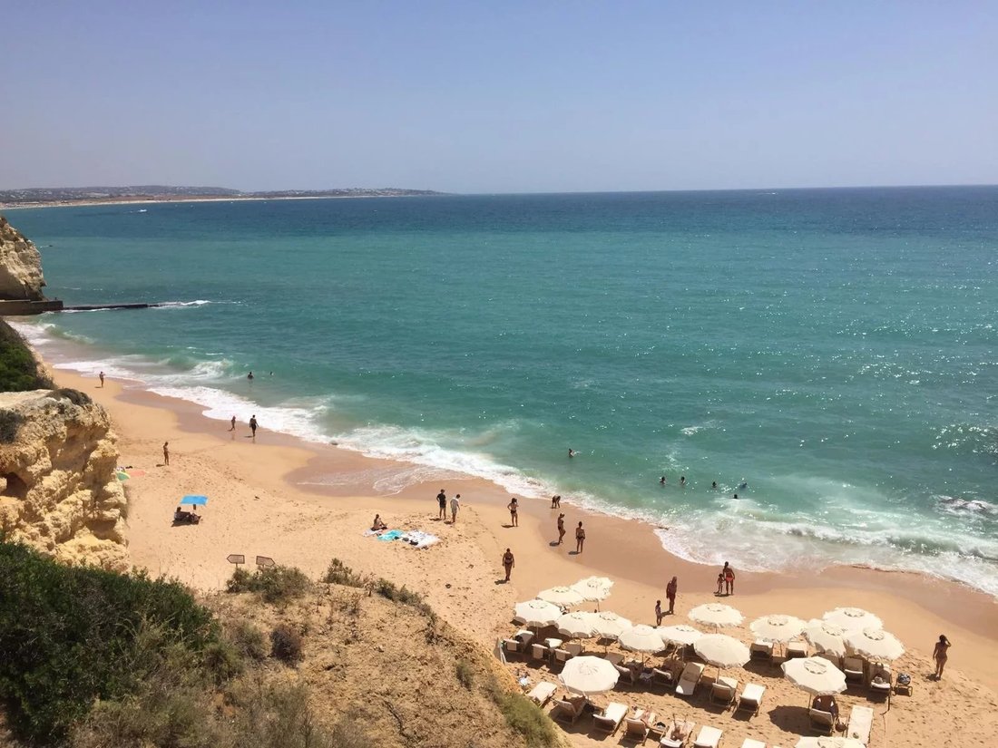 Apartment in Praia dos Pescadores, Olhos de Agua, Portugal 1 - 17885169