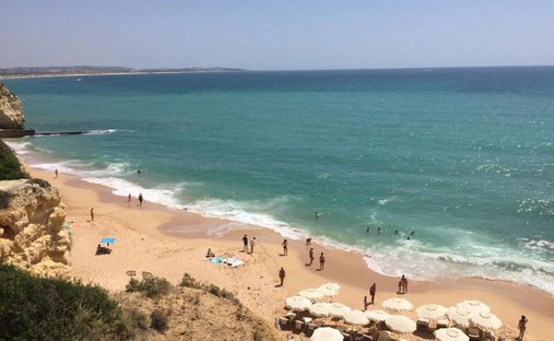Apartment in Praia dos Pescadores, Olhos de Agua, Portugal 1