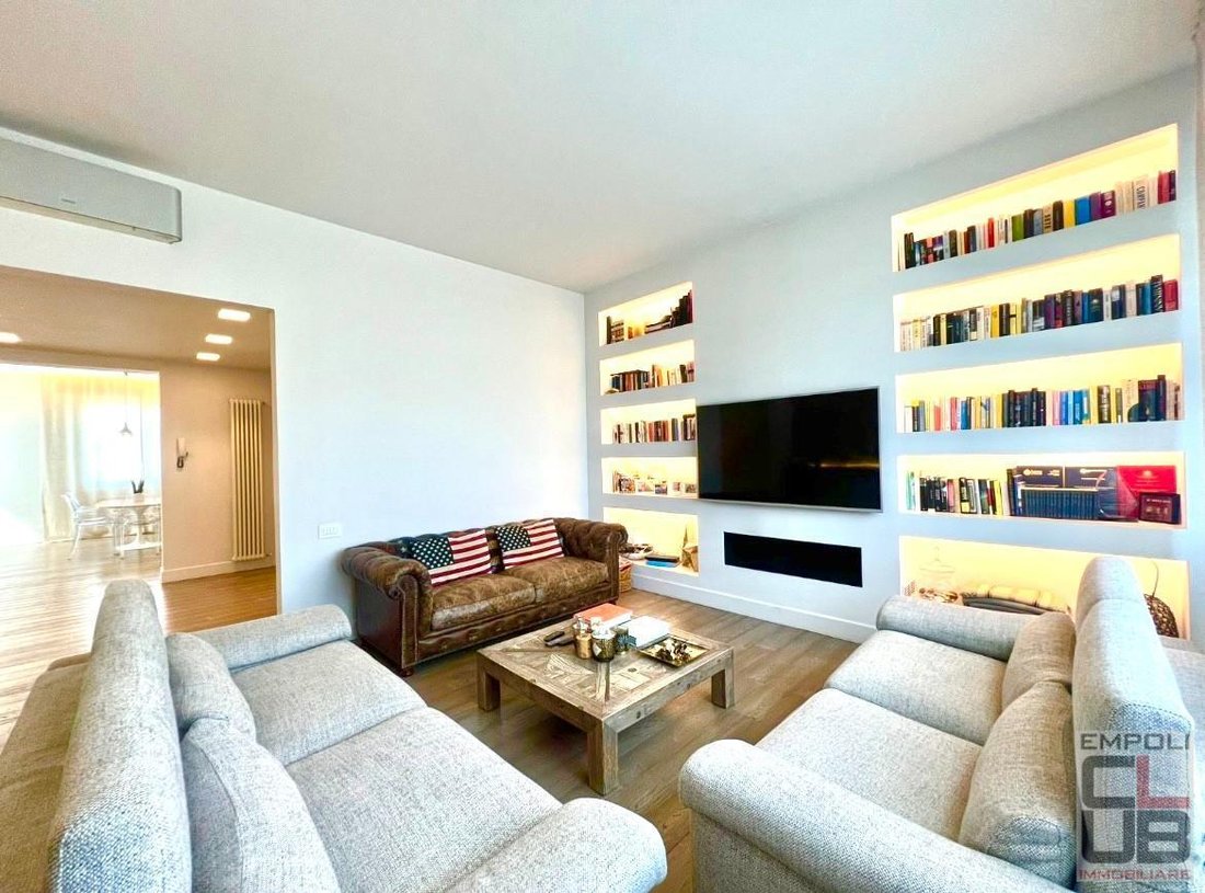 Penthouse in Near Center, Empoli, Tuscany 2 - 18010016