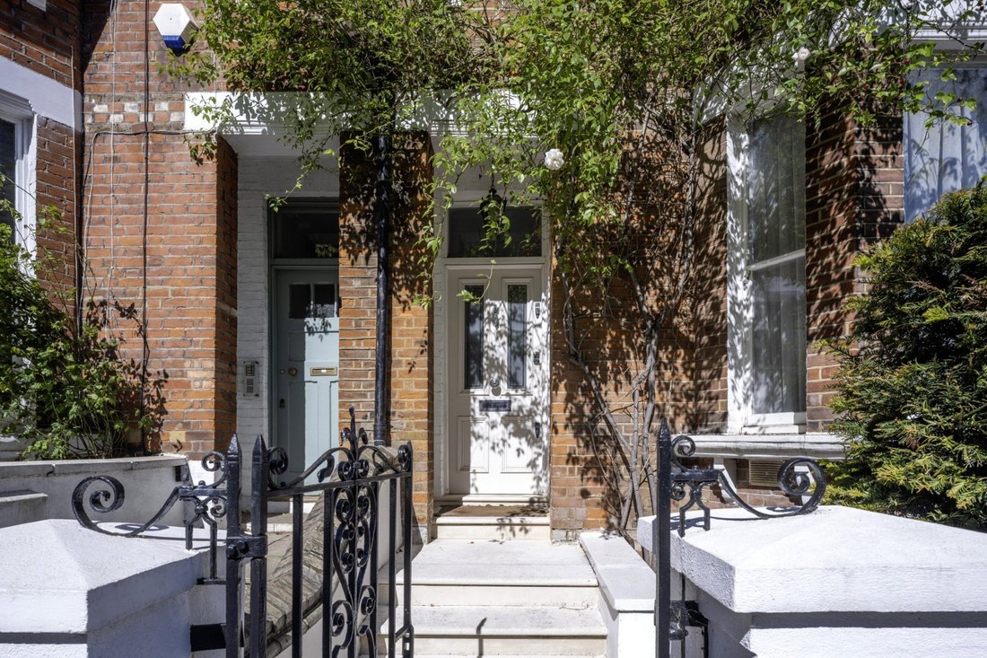 House in Hampstead, Camden, England 2 - 16963336