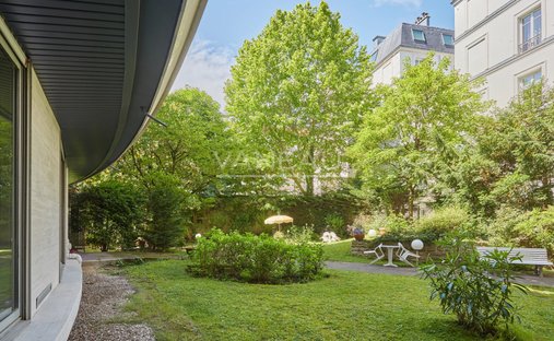 Apartment in La Plaine des Sablons, Neuilly-sur-Seine, France 1