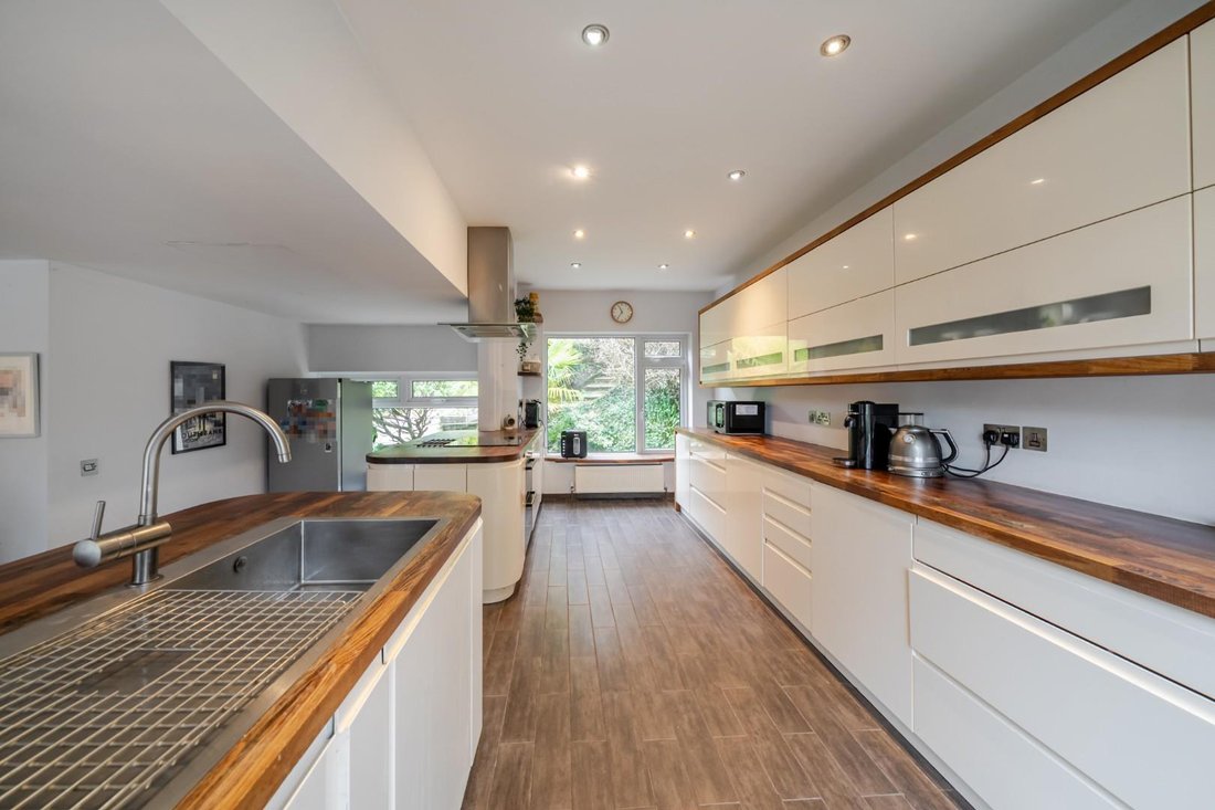 House in Kenley, London Borough of Croydon, England 3 - 18007796